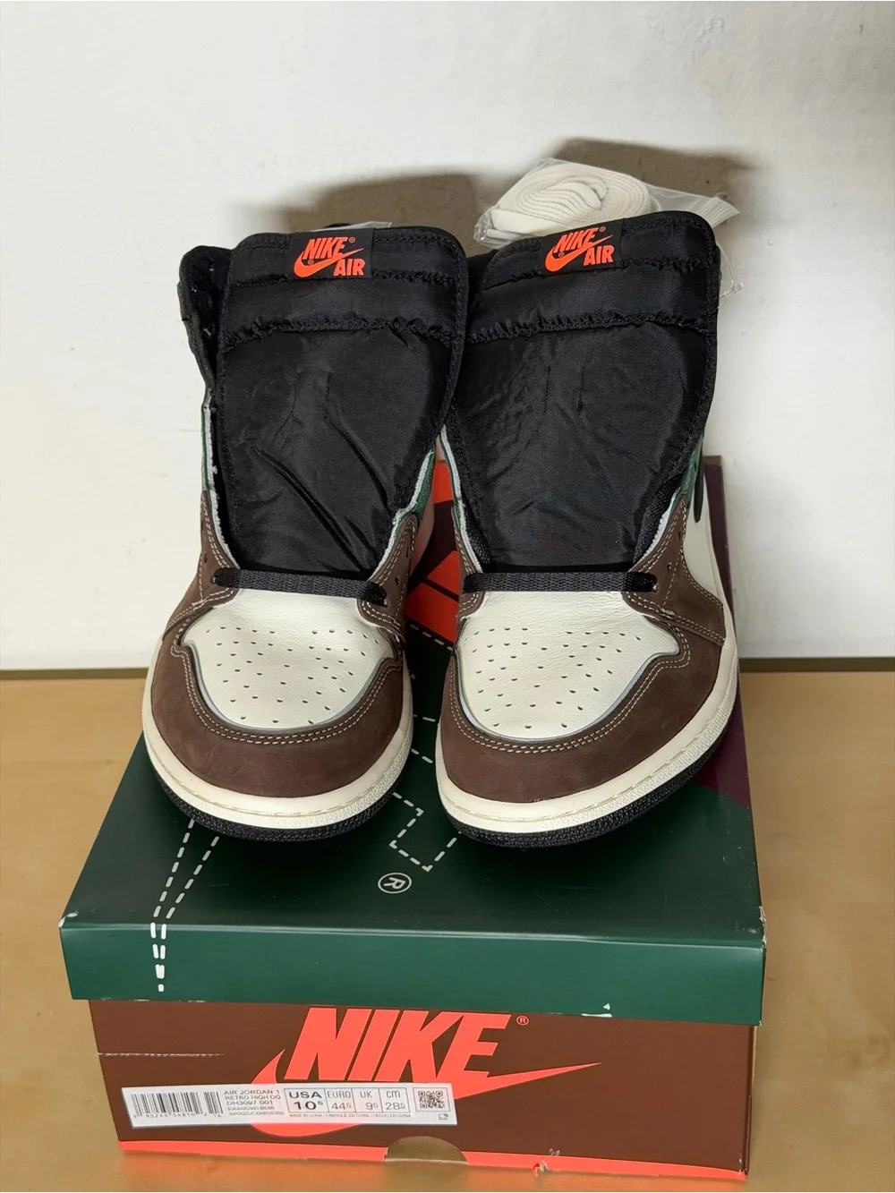 Nike Air Jordan 1 Retro High OG Hand Crafted Sneakers DH3097-001 Men's Size 10.5